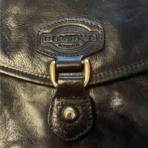 Oroton crossbody bag includes dust bag